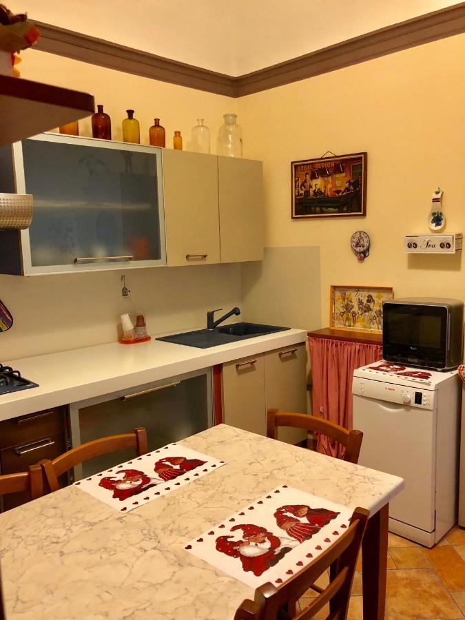 Camera Matrimoniale Privata Con Bagno Interno Vercelli Eksteriør billede